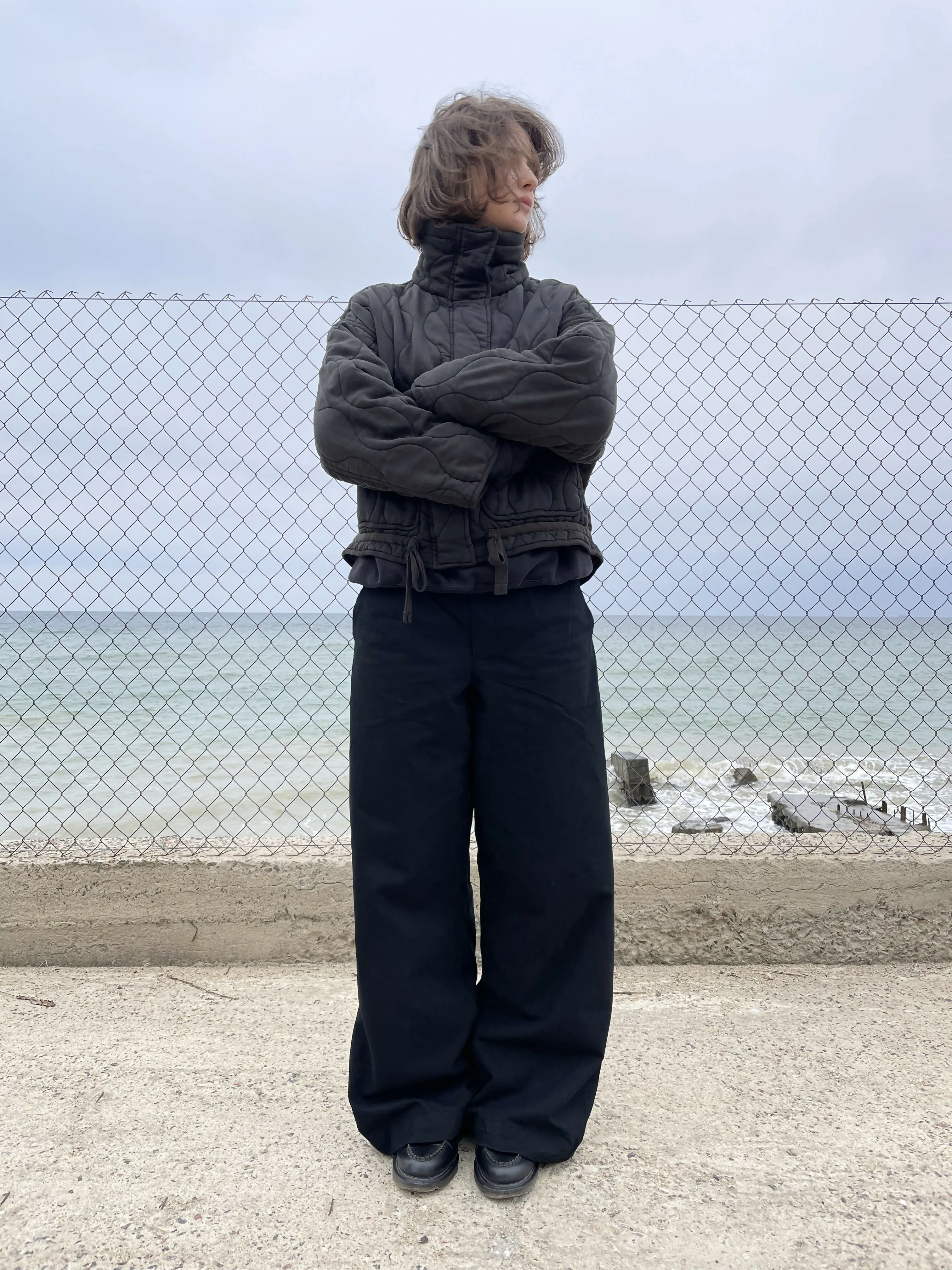 Back pleat jeans