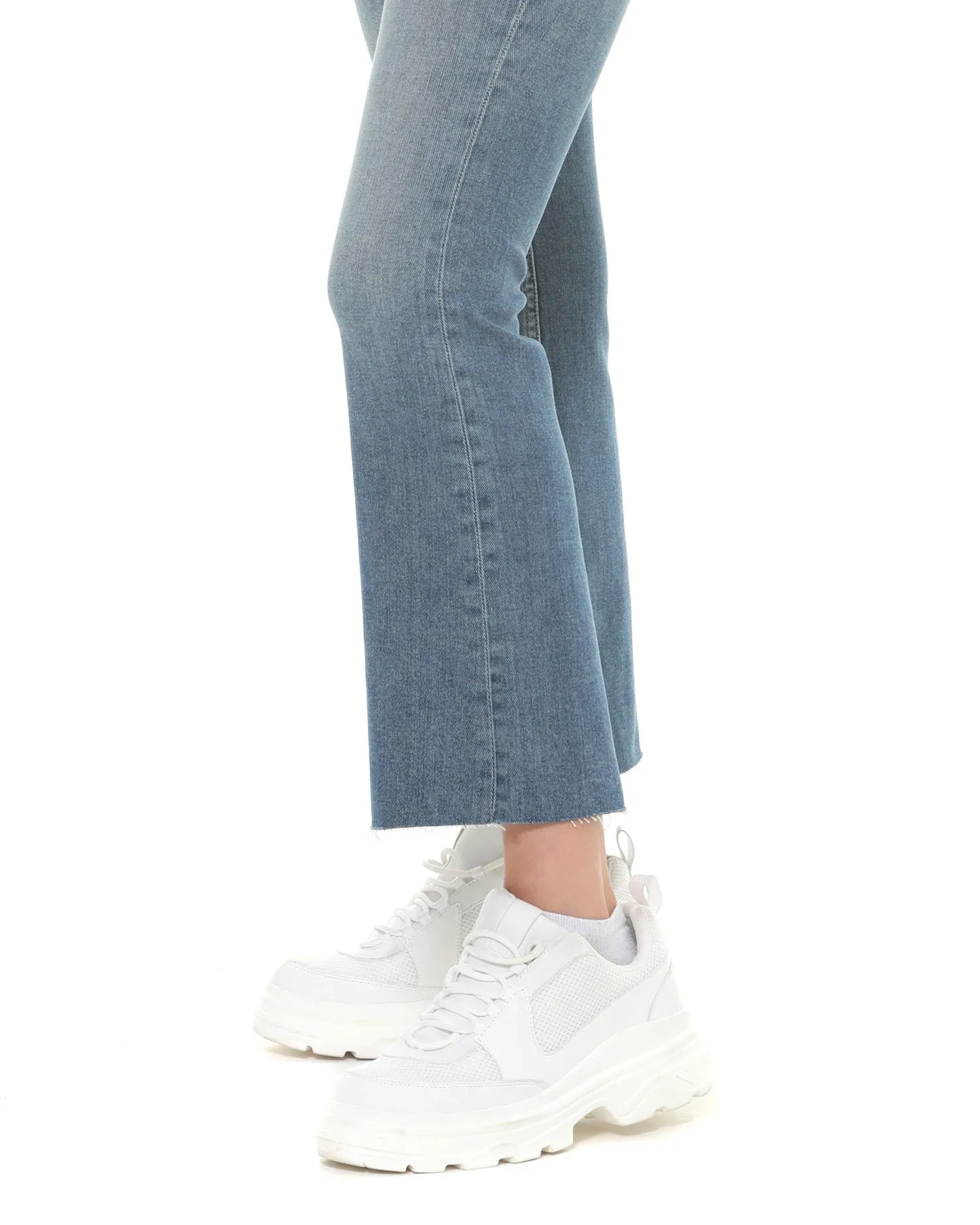 Cut-out jeans