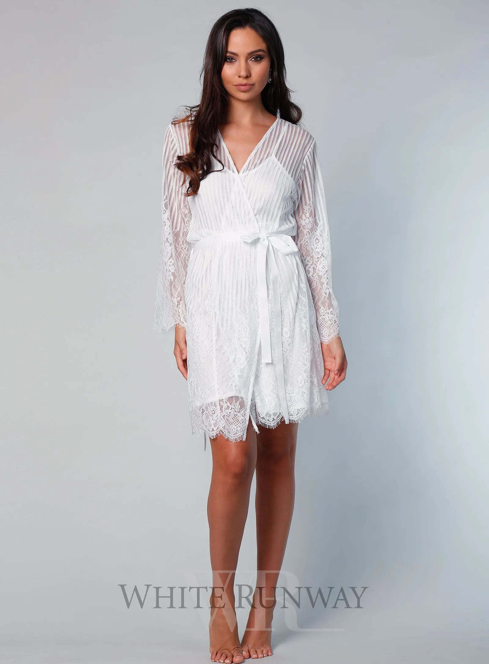 Orleans Short Lace Stripe Robe
